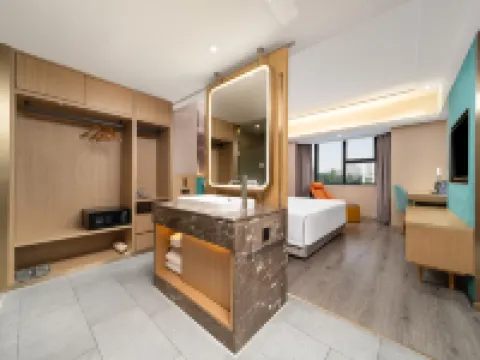 K-House Hotel(Guangzhou Railway Station Subway Station & Baima Garment Market Branch) Hotels near Beauty Exchange Center