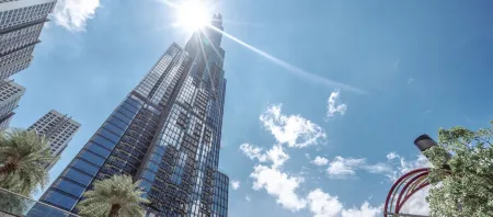 Saigon Center Apartment Hotel Отели рядом с достопримечательностью «Hutech University of Technology»