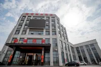 Qingdao Longfu Xiyan Hotel Hotel in zona Yonghe Palace