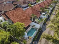 The Club Villas Seminyak Hotels near Laksmana