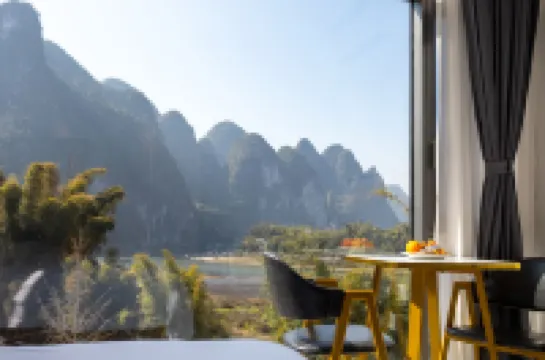Sunlight Homestay (Yangshuo 20 Yuan Scenic Area)