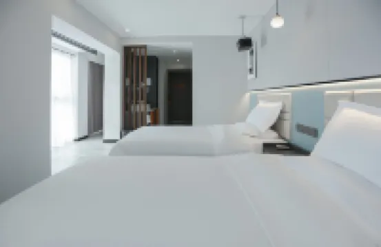 Yunbo Youth Hotel (Urumqi High-speed Railway Station)