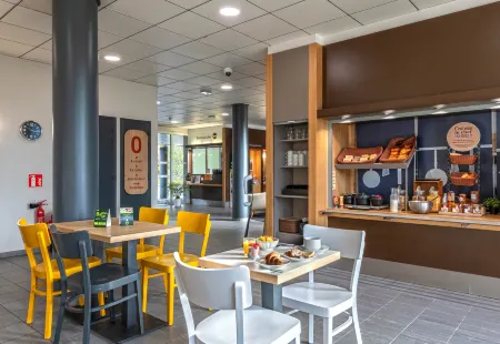 B&B Hotel Brest Port du Moulin Blanc Отели в г. Ландевеннек