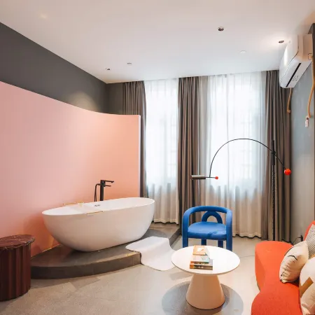 Yixi Hotel