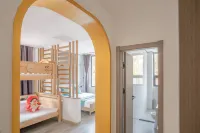 Meet Four Seasons Boutique Art Homestay (Qingdao Laoshan Scenic Area) - Vila