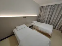 Hejia Hotel (Shangqiu Normal University Branch)