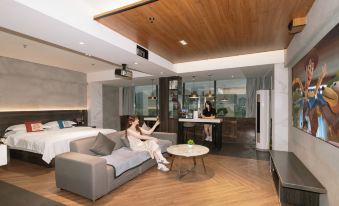 Xian Hotel (Hezhou Municipal Plaza Store)
