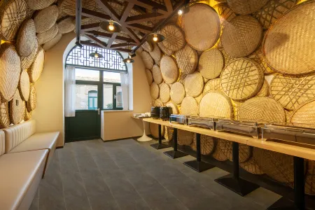 Dazhai Cave Homestay (Dazhai Scenic Area Branch)