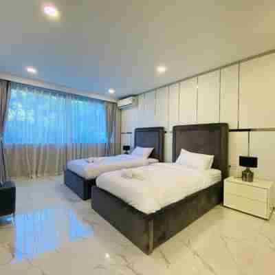 Lively Garden 6BR Pool Villa (Pattaya South) - VVP7.11 Rooms