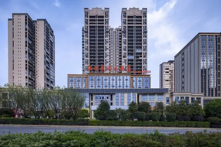 Nayong Wenzhou Garden Hotel (Yonghe Century City Branch) Отели рядом с достопримечательностью «Jiutian Cave Zongxi River Scenic Tourist Area»