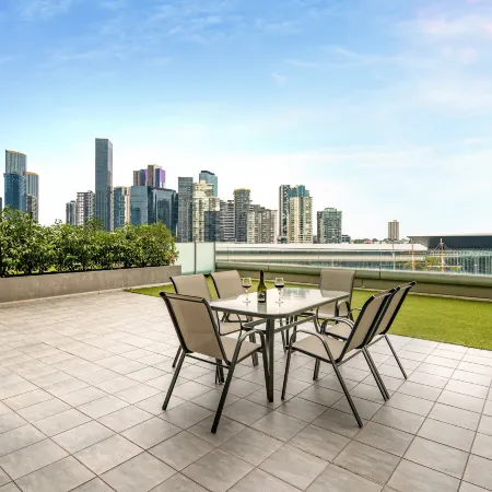 Waterfront Melbourne Apartments
