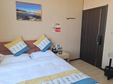 Jierong Hotel Отели рядом с достопримечательностью «Stone City Site»