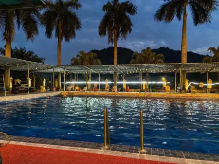 Lvzhou Holiday Hotel Отели рядом со станцией Pingxiang Railway Station