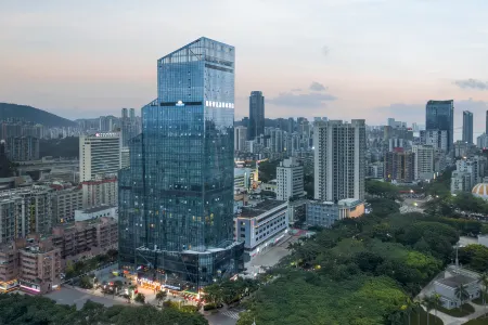 Days Inn by Wyndham (Zhuhai Gongbei Port Railway Station Store) Отели рядом со станцией Zhuhai Railway Station