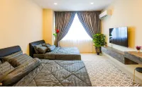 Kuching Riverine Resort  호텔