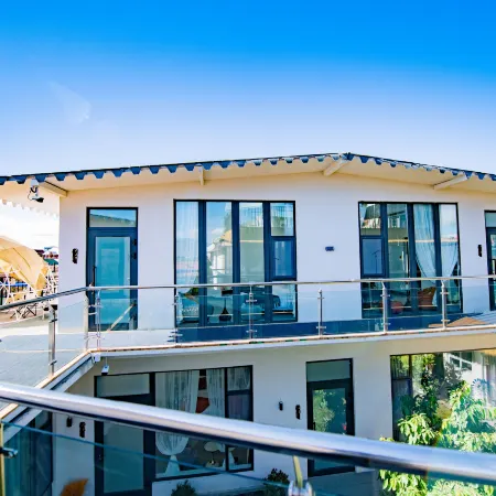 Turks Flip Pigeon Homestay