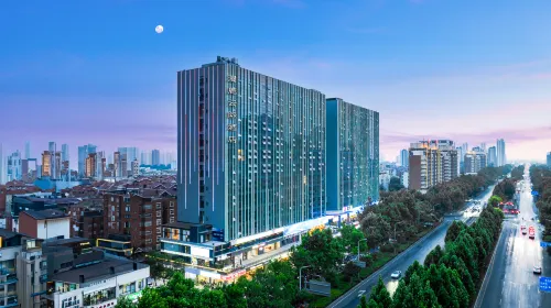 Manlu Yunji Hotel (Jiaozuo High-speed Railway Station Wanda Plaza)