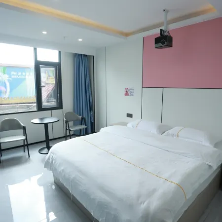 Menghai Xingqijiu Hotel