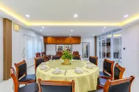 City Garden Hotel (Close to Patuxay Monument and Lao Textile Museum, Vientiane) - 4-Star