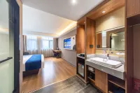 Yuanxuan Hotel (Yuantianhong Square High-speed Railway Station)