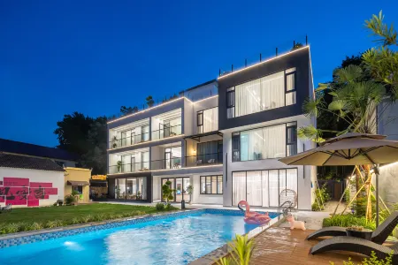 Anji Youxiang Parent Child Pool Resort Homestay (Zhongnan Baicaoyuan Branch) Отели рядом с достопримечательностью «Zhejiang Institute of Technology (Anji Campus)»