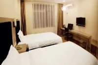โรงแรมเทียนเหอ เอ็กซ์เพรส (ถนนคนเดินจงเจีย พระราชวังต้องห้าม เสิ่นหยาง)