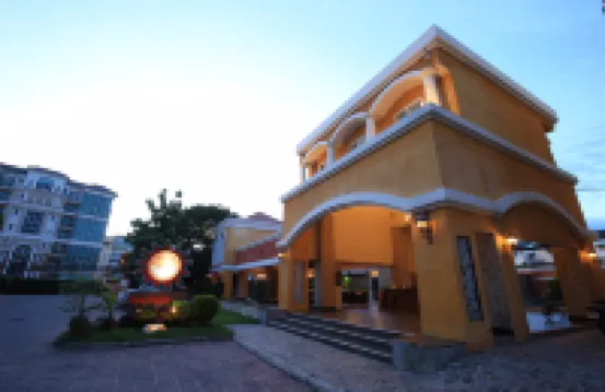 แกรนด์ สมายด์ เวลเนส รีสอร์ท โรงแรมใกล้บิ๊กซีซูเปอร์เซ็นเตอร์