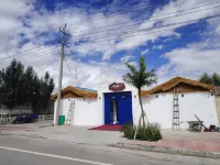 Yunjiaoxia Homestay (Batie Night Market)