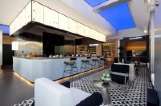 SFEEL DESIGNER HOTEL(Old Town of Lijiang Store)