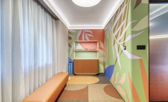 Orange Hotel (Hengdian Film and Television City Branch)