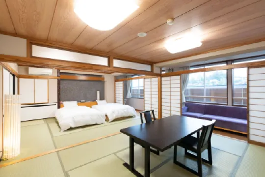 お部屋食と温泉貸切風呂くつろぎの宿 有馬館