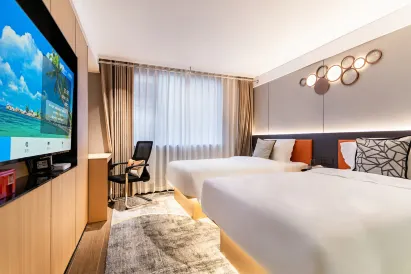 Mumianwan Audio & Video Apartment (Shenzhen Luohu Railway Station Vientiane City Branch)