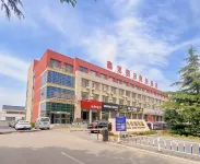 Xinlong Holiday Business Hotel(Qingdao Shandong University of Science and Technology Store) Hotel in zona Qingdao Port (Latitude 4th Road)
