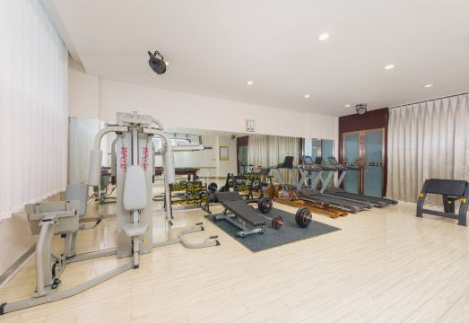 2. 솔룩스 허이 호..