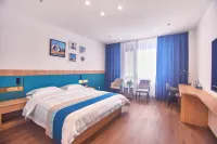 Qingdao Harbor Junhao Hotel (Navy Park Store) Các khách sạn ở Khu thương mại Jiaonan