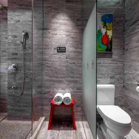 Banshan Hotel (Wanda Plaza in Kaili City Center)