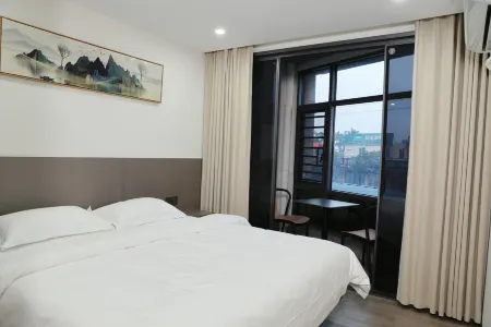 Huaerman Mercure (Xuanwu Mountain)