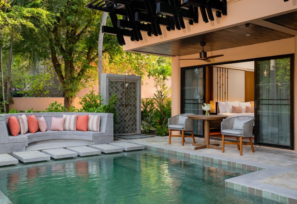 2. 아난타라 후아힌..