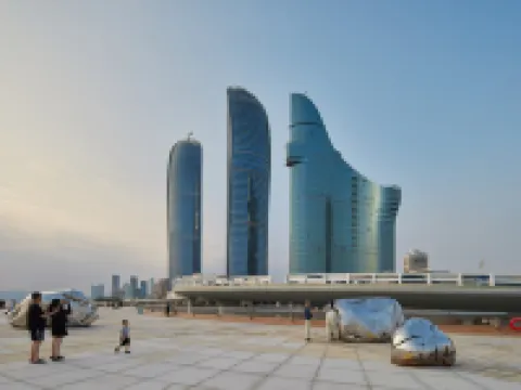 Xiamen Blue Shark Sea View Hotel Apartment (Shimao Twin Towers Branch) Hotels near Hulishan Fortress