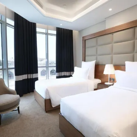 Weekend Hotel Sari