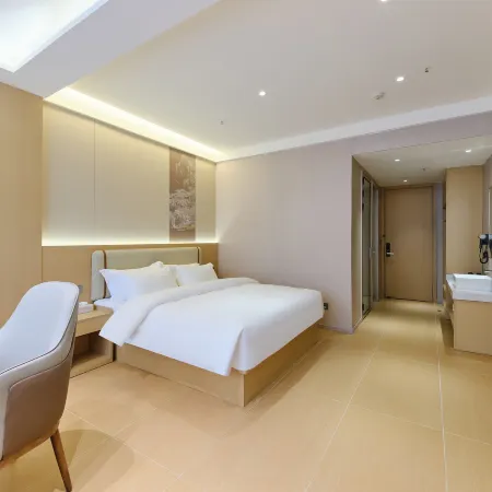 Yiduo Hotel (Dazhou Luofu Plaza Railway Station)
