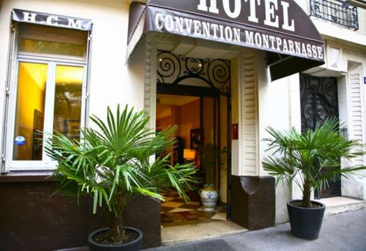 파리 호텔 로비 전경