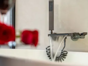 潞庭國際飯店（長治潞城站摩坊金街店）