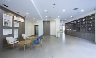 Yoon Esports Hotel (Shanghai Wantai Plaza Guangzhong Road Branch)