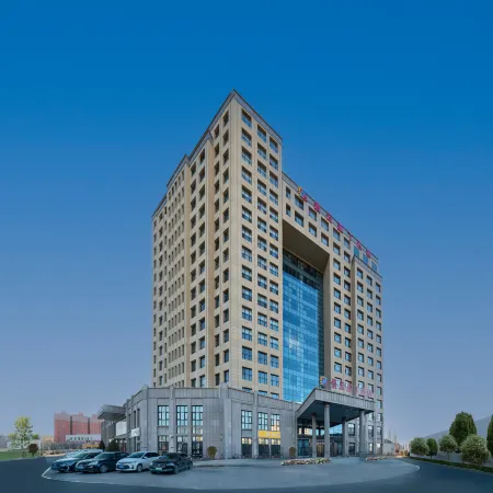 Aden Cloud Hotel