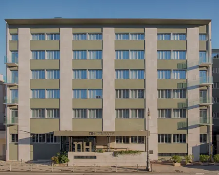 NH Trieste トリエステのホテル