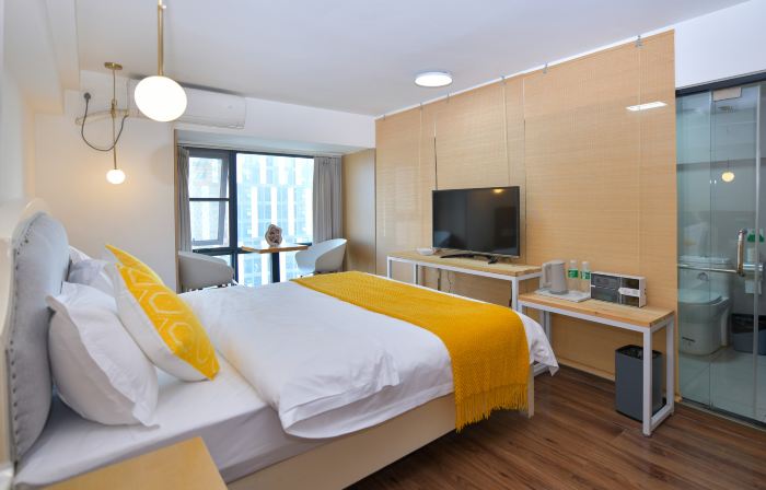Rongzhu B&B (Chengdu East Station East Square Branch)