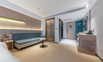 IU Hotel (Datong Dongxin Square)