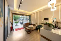 Decheng Hotel