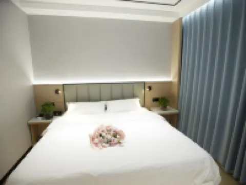GreenTree Inn Inner Mongolia Chifeng Linxi Ronglin Homeland Express Hotel Hotels in Linxi